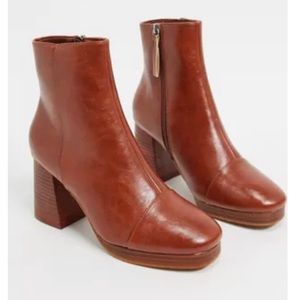 ASOS Design Rhona platform boots in tan - Women’s 9